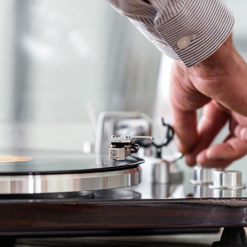 Lenco L-188 Turntable and Airpulse A80 Speakers - Premium Package in Walnut - Airpulse Australia